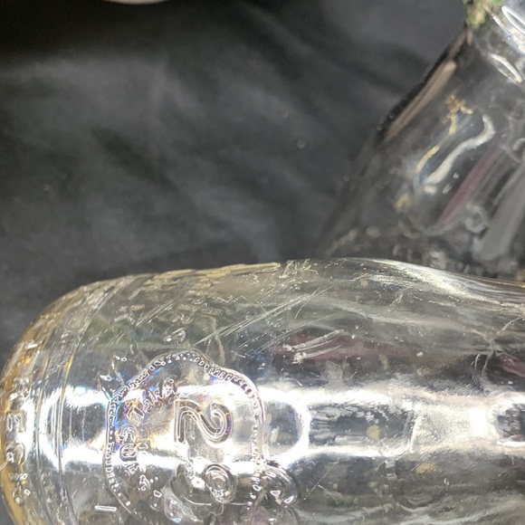 Set of 2 vintage / antique embossed 1/2 pint glass milk bottles - Picture 10 of 10